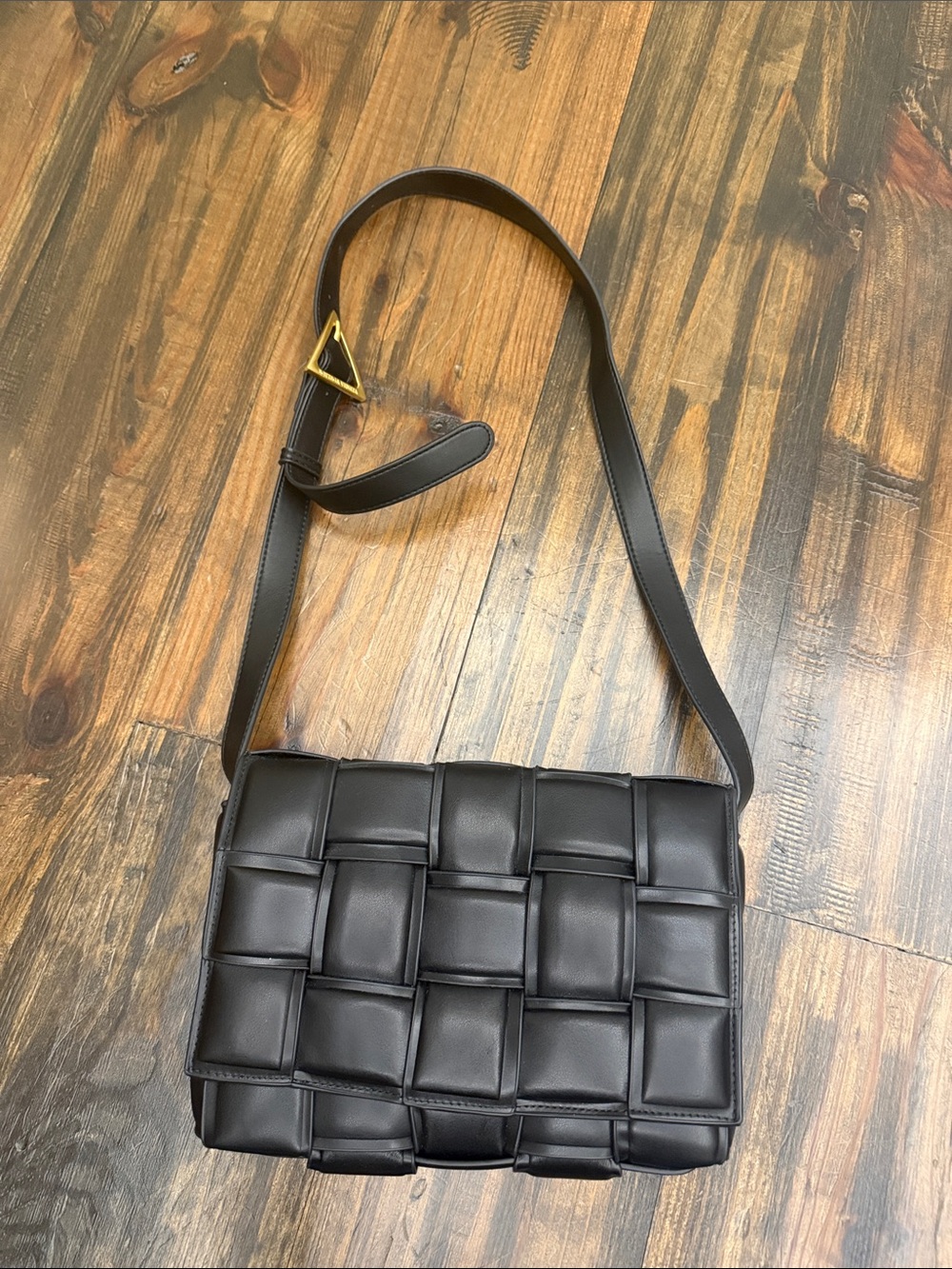 Woven Leather Crossbody woven VB Bag in Black Chinatown nyc